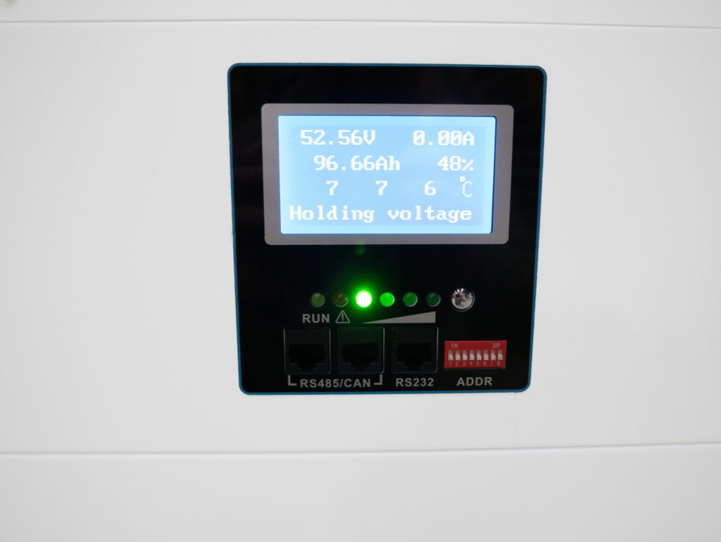 Magazyn energii Li-Eco SAKO 51,2V 200Ah LiFePO4 10kWh - ekran